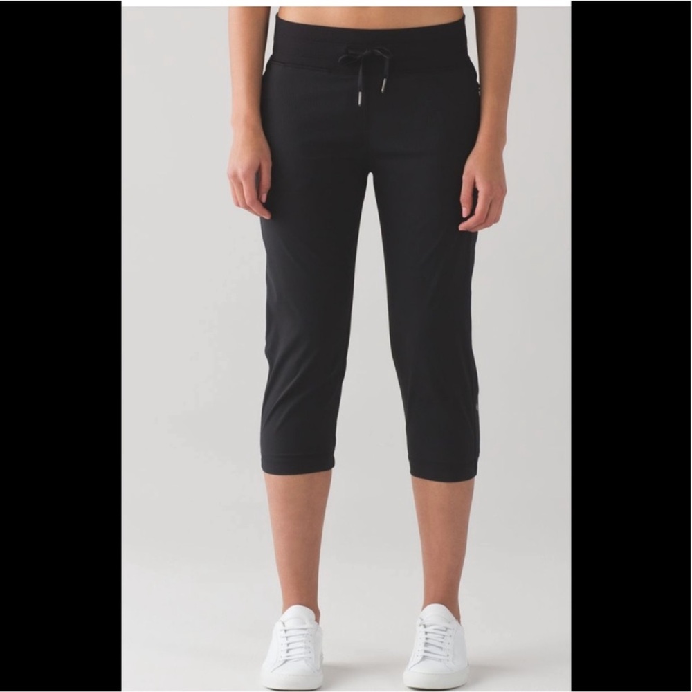 Lululemon Dance Studio Cropped Pants